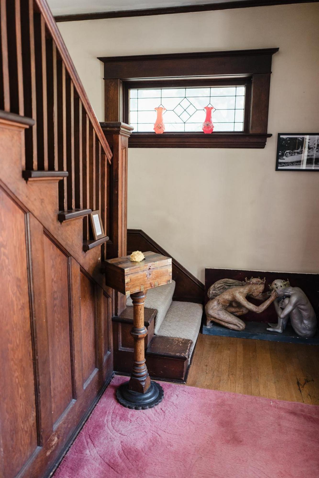 Southeast Comfy & Eclectic Craftsman Holiday home *