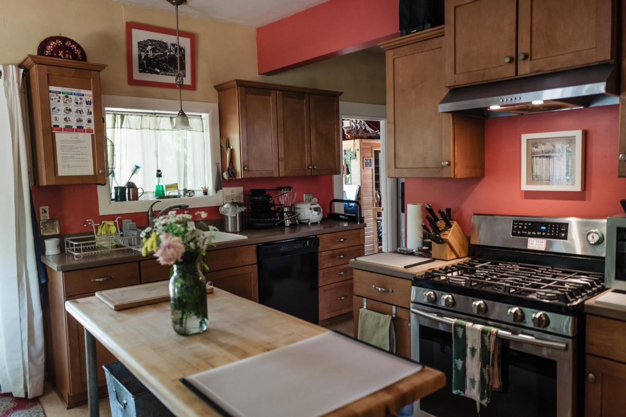 Southeast Comfy & Eclectic Craftsman