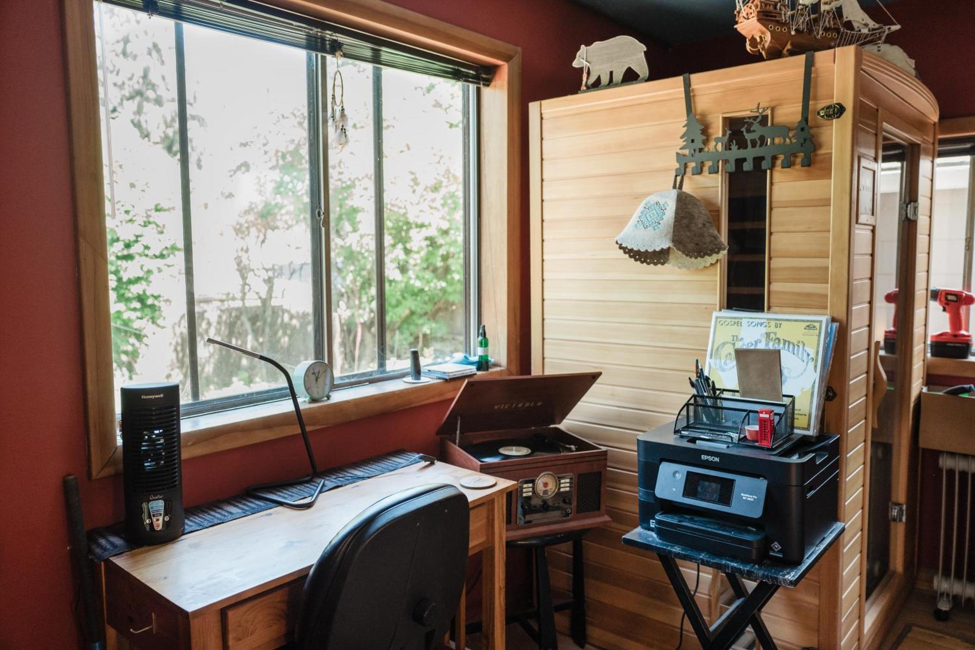 Southeast Comfy & Eclectic Craftsman *